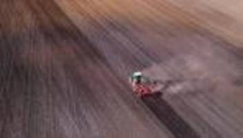 35-Jahr-Feier: Schwesig würdigt Rolle der Landwirtschaft seit der Wende