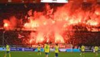 2. Fußball-Bundesliga: Nach Unterbrechung: Hannover gewinnt Hochsicherheits-Derby