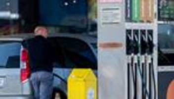 Kampf gegen Kriegsfolgen: Spanien senkt Steuern auf Sprit, Strom und Gas