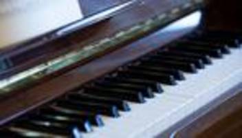 Kultur: Festival MaerzMusik eröffnet mit Stück für 50 Pianos