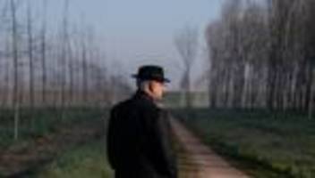 La Grazia: Wenn der Präsident grübelt und der Papst Vespa fährt