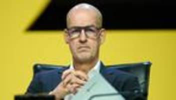 Prestigeduell in Dortmund: BVB-Chef Cramer: HSV ein mahnendes Beispiel