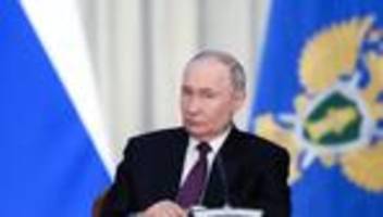 russland: putin will befreiung von russische häftlingen im ausland erlauben