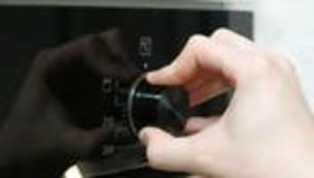 Sorge um Statik: Verpuffung bei Backofenreinigung - Haus evakuiert