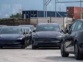 behörde bemängelt sicherheit: teslas full self-driving-funktion steht kurz vor dem aus