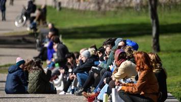 Frühlingsanfang? In Berlin ist es grau und kühl – wann die Sonne kommt