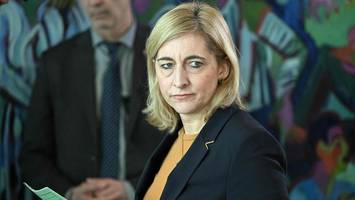 Ministerin Warken zu Deepfakes: „Täter werden bislang praktisch nicht bestraft“