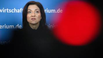 Ministerin Reiche treibt umstrittene Solar-Reformpläne voran