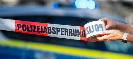 Messerattacke auf die Ehefrau: Angeklagter schweigt zu Mordvorwürfen