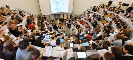 oft nur für präsentationen genutzt: bayerns hochschulen stecken bei ki im versuchsstadium fest