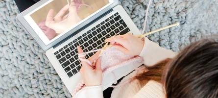 „Wenn ich stricke, kann mir nichts passieren“: Worin junge Menschen Ausgleich finden