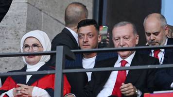 Mesut Özil lässt Deutschland nicht los, jetzt kommt neue ZDF-Doku: „Die Menschen wollen Antworten“