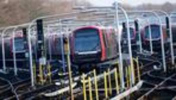 Arbeitskampf: Nahverkehr in Hamburg wegen Warnstreik eingeschränkt