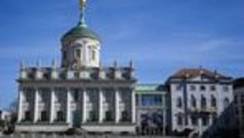 Aufruf gestartet: Potsdam Museum sucht nach Alltagsbildern aus Nachwendezeit