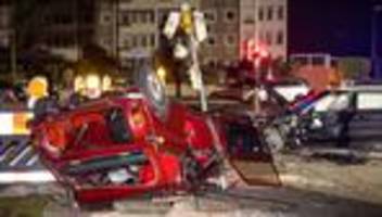 unfälle: sechs verletzte bei autounfall in der region hannover