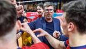 Volleyball-Bundesliga: Erfolg in Karlsruhe: Lüneburg sichert sich Platz eins