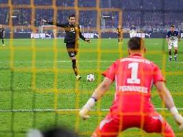 BVB dreht klaren Rückstand: HSV geht in Dortmunds Rekord-Elfmeter-Flut noch unter
