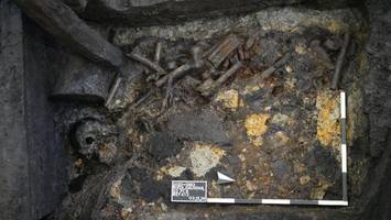 Grabraub als Glücksfall: Keltische Grabkammer offenbart kostbare Artefakte