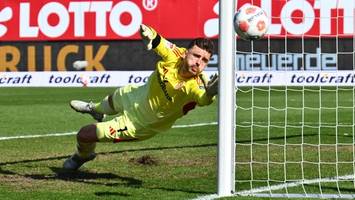 verrückte torwartkarriere: wem marcel lotka bei hertha bsc bis heute dankbar ist