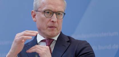 Künstliche Intelligenz: Digitalminister Karsten Wildberger fürchtet Branchenwandel und Jobverluste