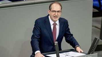 dobrindt fordert schulunterricht zur zivilen verteidigung