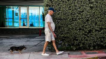 ich esse mittags nichts mehr: die lebensmittelpreise setzen dem rentner zu, dem nach dem wocheneinkauf nur noch 33 cent übrig bleiben