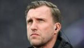 Fußball-Bundesliga: Nach Spekulationen: Frankfurts Krösche ohne Wechselgedanken