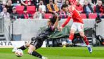 Fußball-Bundesliga: Zweimal Nebel: Mainz später Derby-Sieger gegen Frankfurt