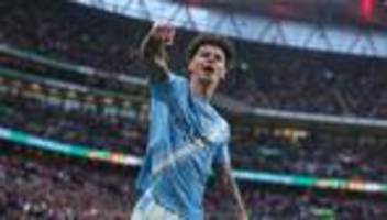 Fußball in England: Manchester City schnappt Arsenal den Liga-Pokal weg