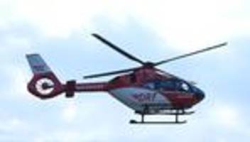 Unfall: Beifahrerin stirbt bei Unfall – Fahrer schwer verletzt