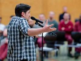 häftlinge als juroren: poetry-slammer bringen poesie in den knast