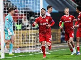 schritt richtung champions league: vfb stuttgart schenkt augsburg mächtig ein