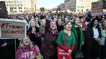 Protest gegen digitale Gewalt und Fake-Pornografie: „Es ist längst genug“