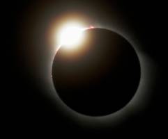 6 minuten und 23 sekunden dunkelheit: größtes himmelsereignis des jahrhunderts kommt