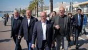 frankreich: rechtspopulisten siegen in mehr als 60 französischen kommunen