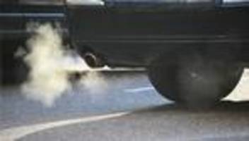 Klimaklagen: Verbrenner-Aus 2030? BGH urteilt zu Klagen gegen Autobauer