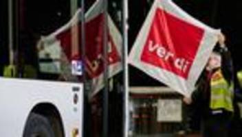 Tarifkonflikt mit Folgen: Warnstreiks treffen auch am Montag wieder Busse und Bahnen