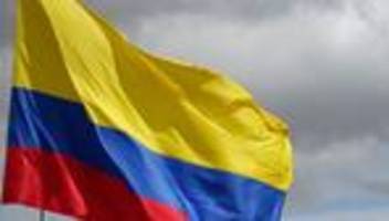 Unfälle: Kolumbien: Militärflugzeug mit über 120 Menschen abgestürzt