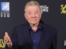 William Shatner pafft noch immer: Zum 95. raucht Captain Kirk erst mal eine Zigarre