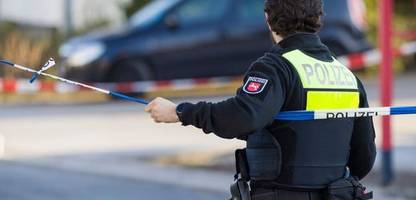 Barsinghausen: Mann soll Frau getötet, Tochter lebensgefährlich verletzt haben