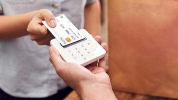 Mit einem Kartenlesegerät: Betrüger geben sich als Spendensammler aus