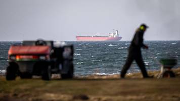 Britische Streitkräfte beteiligen sich an Militäroperation zur Beschlagnahmung eines russischen Tankers der „Schattenflotte“