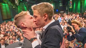 2007 kennengelernt: münchens grüner wahlsieger dominic krause liebt einen arzt