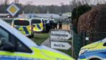 Atommüll: Großeinsatz von etwa 2.400 Polizisten beim Castor-Transport