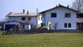 bausünde: nach jahrelangem streit: schwarzbau-häuser werden abgerissen