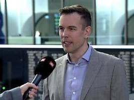 Der Börsen-Tag: Minuten vor Trump-Statement: Markt reagiert auffällig