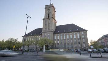 „Ständig Havarien“, kaum Personal: So übel steht es ums Rathaus Schöneberg