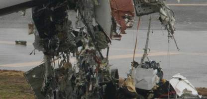 New York: Überwachungsvideo zeigt Flugzeugkollision mit Feuerwehrauto