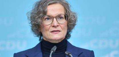 nordrhein-westfalen: spd drängt auf vorläufige ablösung von bauministerin ina scharrenbach