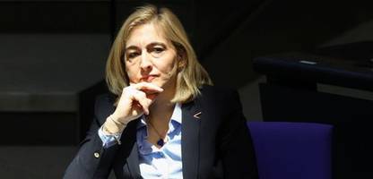 Gesundheitsreform: Aus für kostenlose Mitversicherung von Ehepartnern? Wirbel um Koalitionsidee